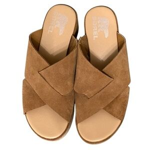 SOREL Size 7 Velvet Tan Cameron Flatform Mule Wedge Suede Sandal.
